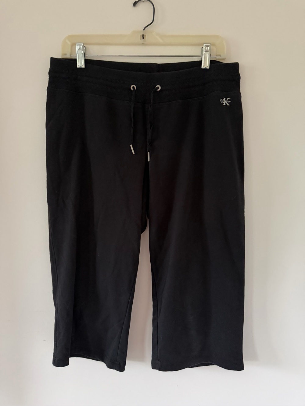 Women’s Calvin Klein Black Cropped Capris Drawstring Lounge Pants